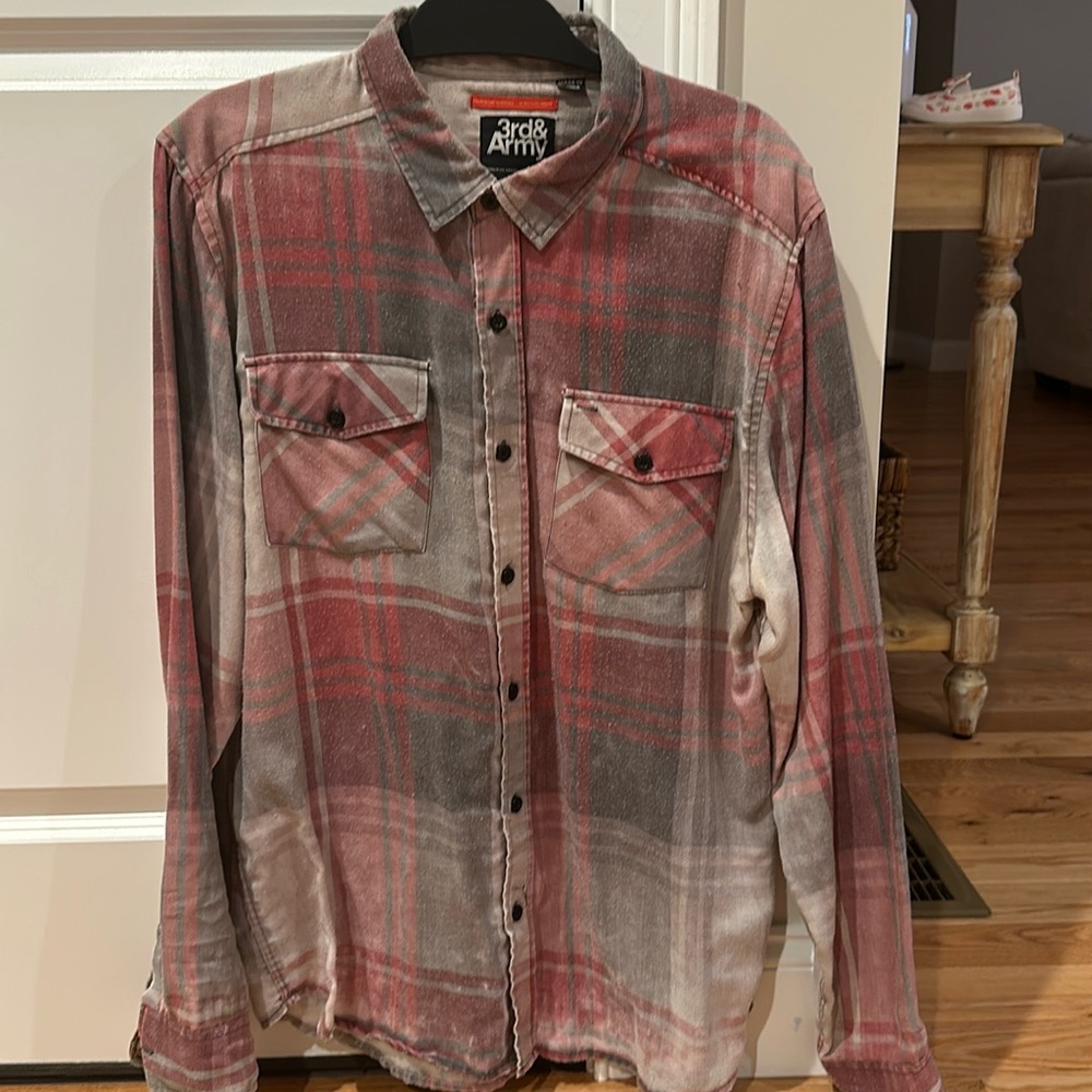 3rd & Army Large long Sleeve Button Up. Mens Large